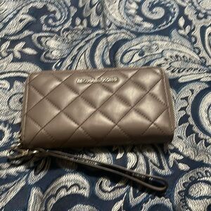 Michael Kors Jet set travel